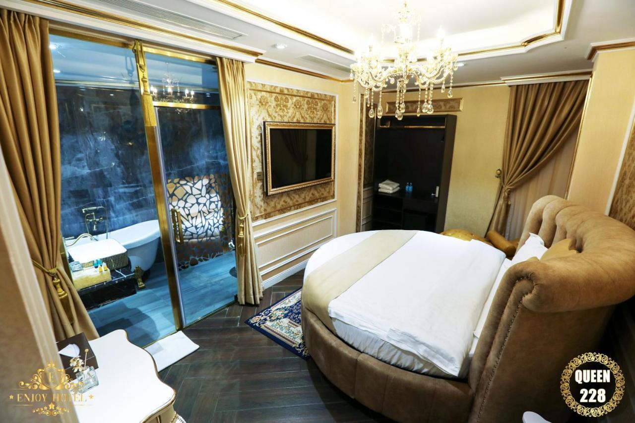 Enjoy Hotel 5A Ho Chi Minh-staden Exteriör bild